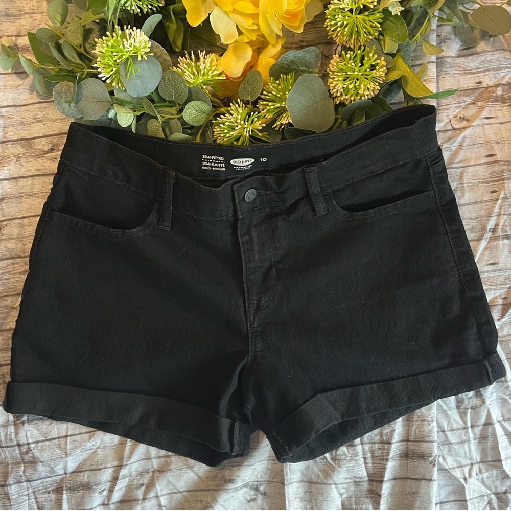 🩳Old Navy Semi-Fitted Stretch Women’s Black Jean Shorts Size 10